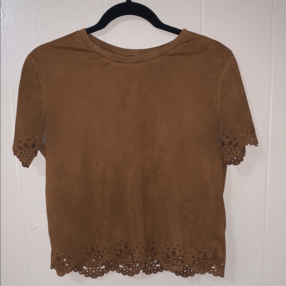 Cropped brown blouse